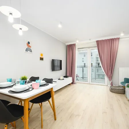 Obroncow Wybrzeza 17 By Homeprime Apartment Gdansk